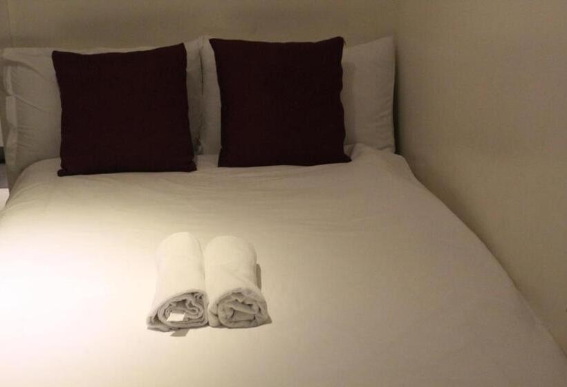 Azure C2 Balcony Wifi Near Mall Airport Multiple Units