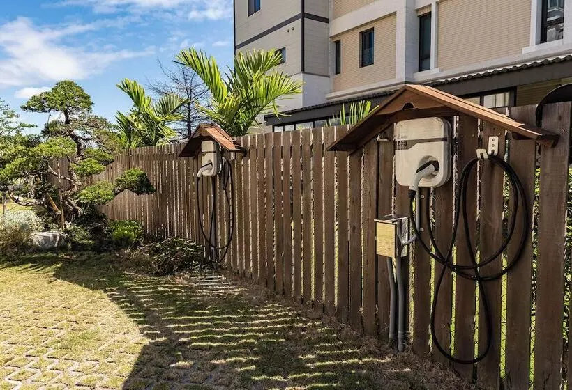 تختخواب و صبحانه Moritz Homestay