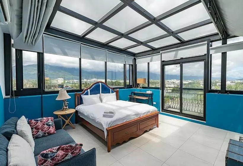 تختخواب و صبحانه Moritz Homestay