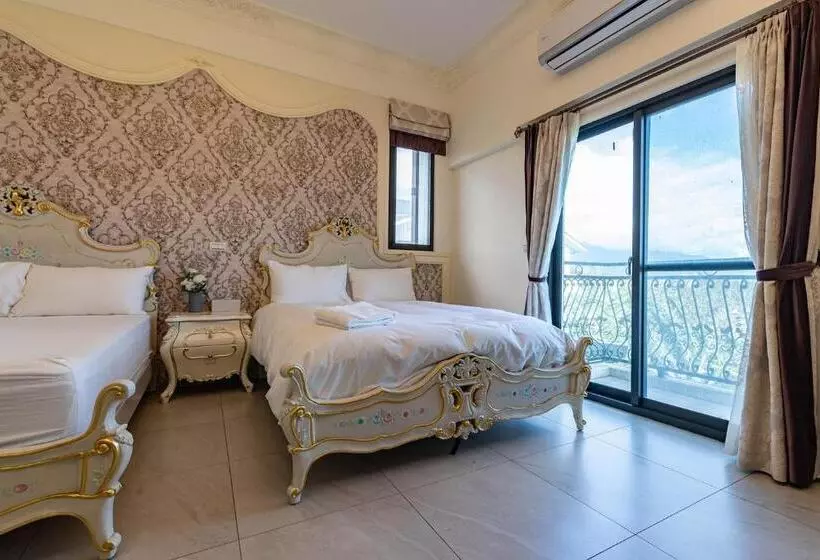 تختخواب و صبحانه Moritz Homestay
