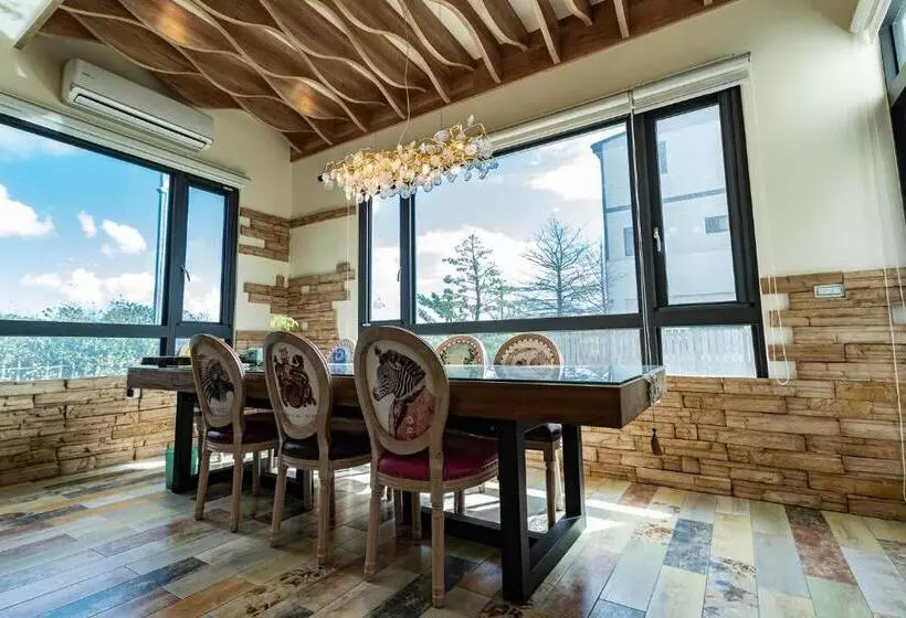 تختخواب و صبحانه Moritz Homestay