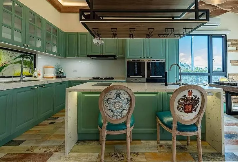 تختخواب و صبحانه Moritz Homestay