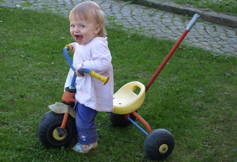 فندق Biohof Bernhard