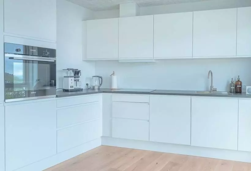 New / Stunning Sea View / Light / 3 Br