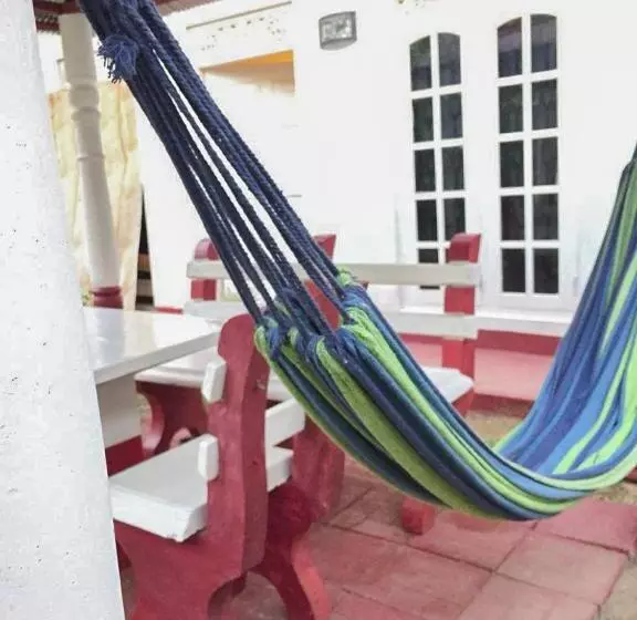 پانسیون Silvas Surf Home