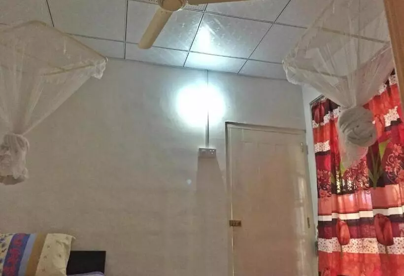 پانسیون Silvas Surf Home