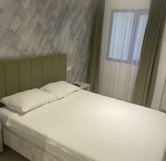 پانسیون Villa Raul