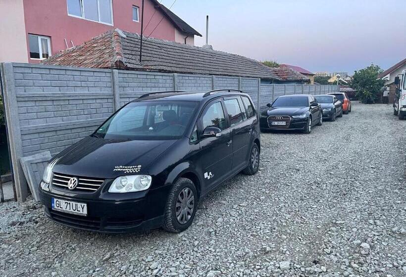 پانسیون Villa Raul