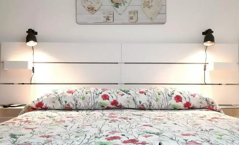 Phiniscollis B&b
