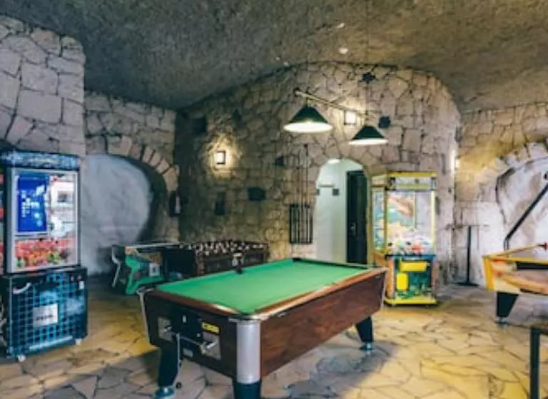 Sunshine Apartments