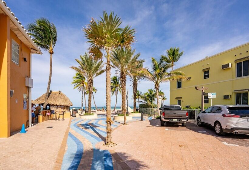 The Surf Hollywood Beach