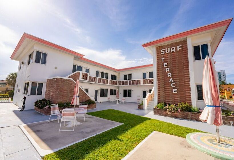 The Surf Hollywood Beach