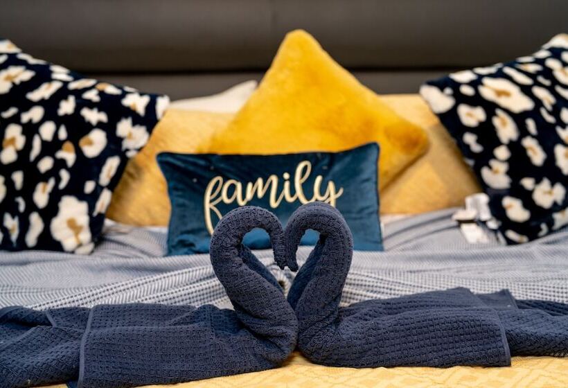 The Surf Hollywood Beach