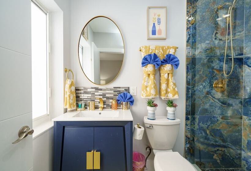 The Surf Hollywood Beach