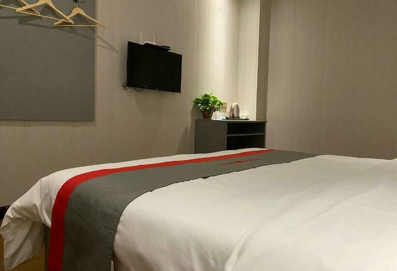 金榜及第连锁酒店(新百广场地铁站店)