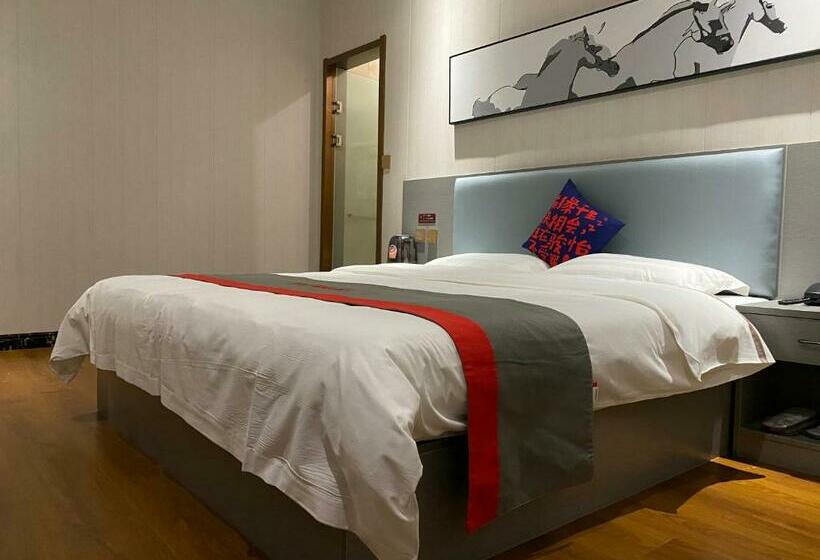 金榜及第连锁酒店(新百广场地铁站店)