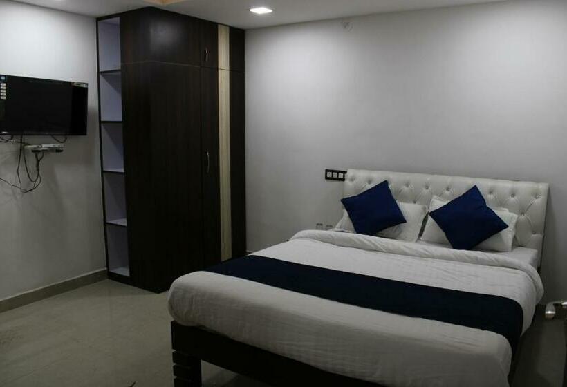 هاستل Stayvilla Prime