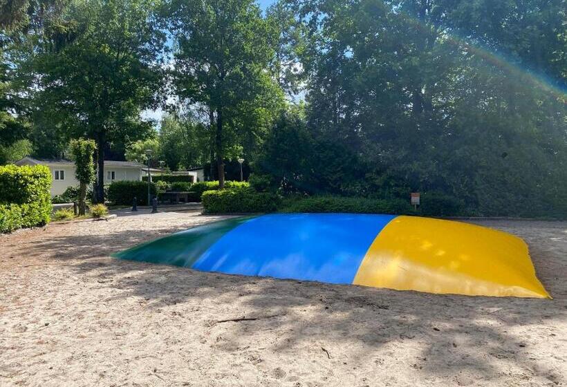 Huisje Aan De Bosrand Veluwe