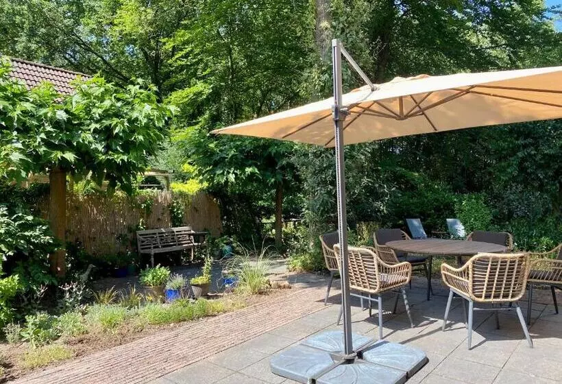 Huisje Aan De Bosrand   Veluwe