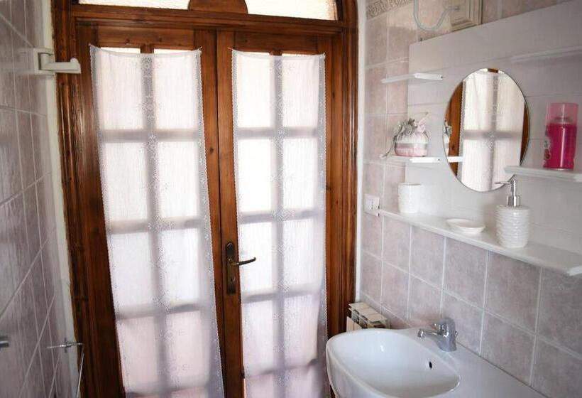 Leghorn   Centro & Mare   Appartamento