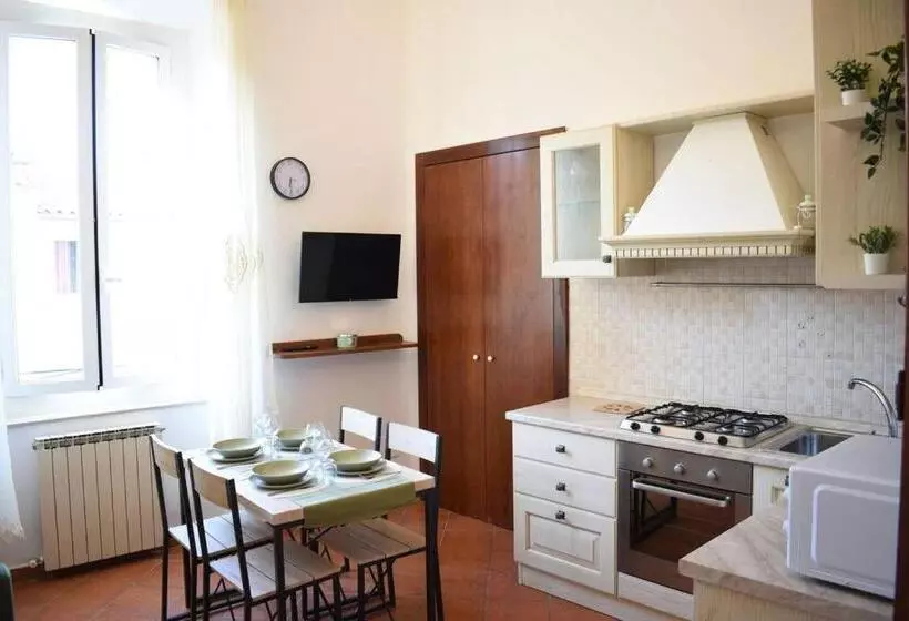 Leghorn   Centro & Mare   Appartamento