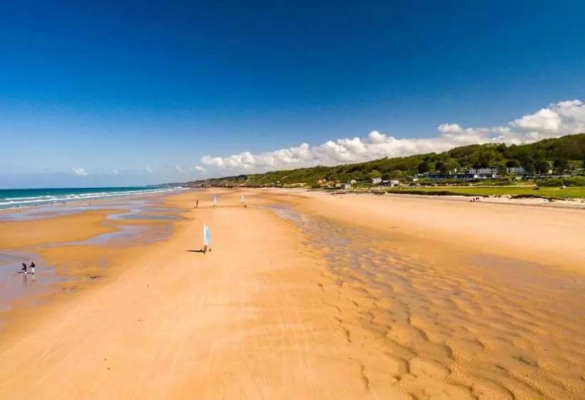L Air Marin Apt Avec Belle Terrasse Vue Dégagée Séjour Lumineux 10 Mn à Pied Centre Port En Bessin P
