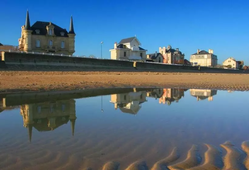 L Air Marin Apt Avec Belle Terrasse Vue Dégagée Séjour Lumineux 10 Mn à Pied Centre Port En Bessin P