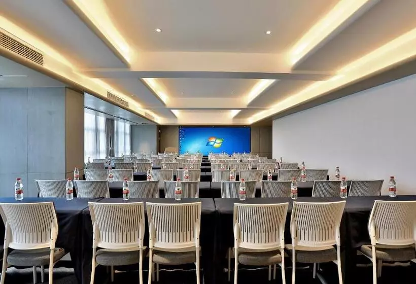 Atour Hotel Nanjing Olympics Sports Center Cbd