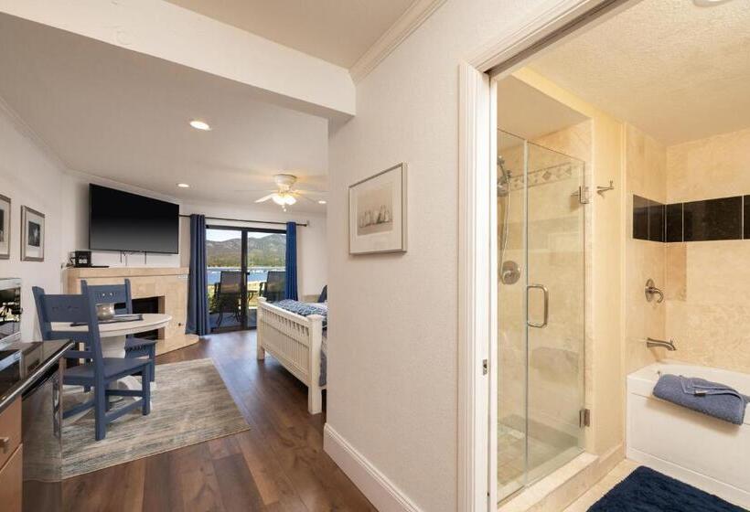 Big Bear Lakefront Condo Walk To Village