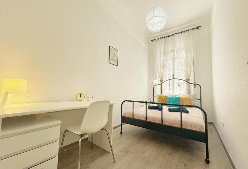 Y Central Station Private Rooms