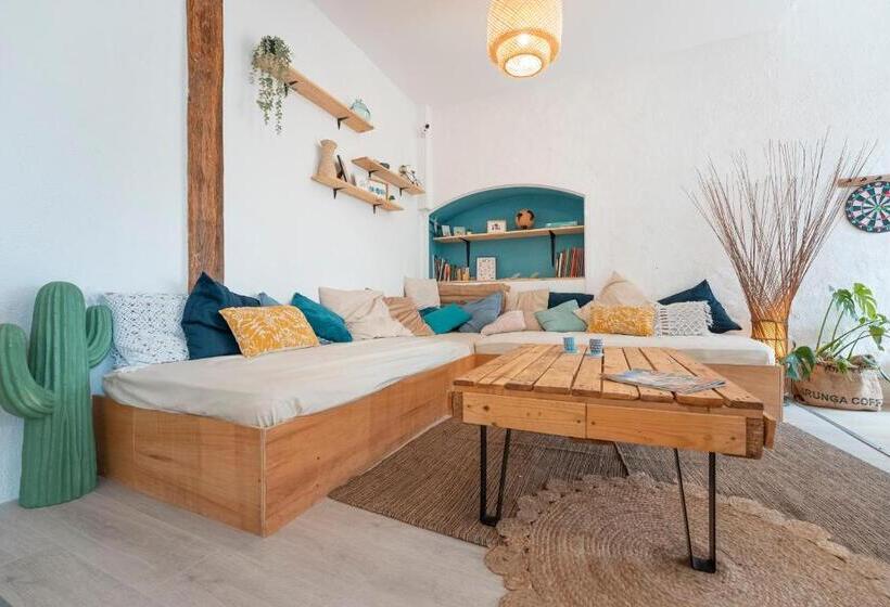 Garden   Utopy Hostel