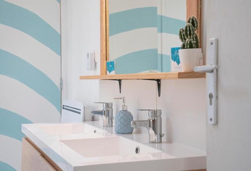 Garden   Utopy Hostel