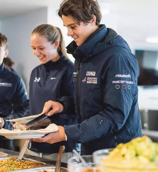 هتل Apex2100 International Ski Academy Tignes