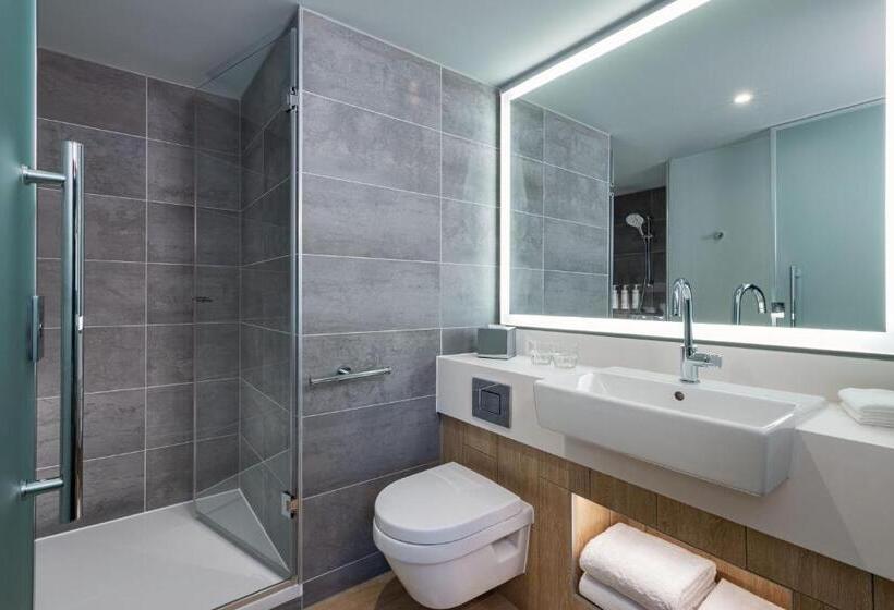 בית מלון כפרי Courtyard By Marriott Paris Charles De Gaulle Central Airport