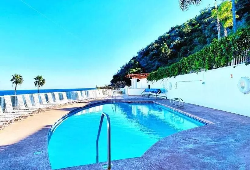 Modern Hamilton Cove Villa W/golf Cart