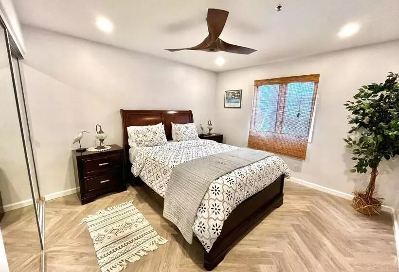 Modern Hamilton Cove Villa W/golf Cart