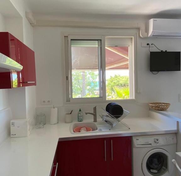 Appart 2ème Ligne Vue Mer, 2 Chambres, Clim, Internet, Parking