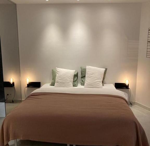 تختخواب و صبحانه Casa Violetta No Breakfast Incuded