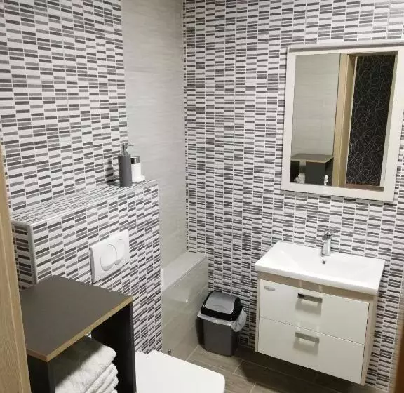 تختخواب و صبحانه Guesthouse Prenočišča širec