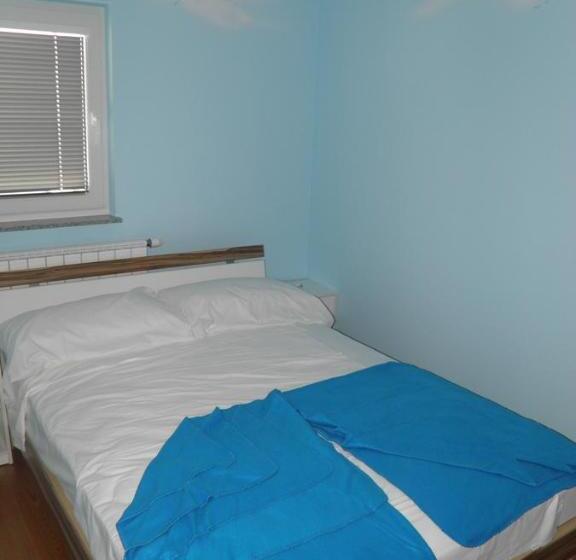 تختخواب و صبحانه Guesthouse Prenočišča širec