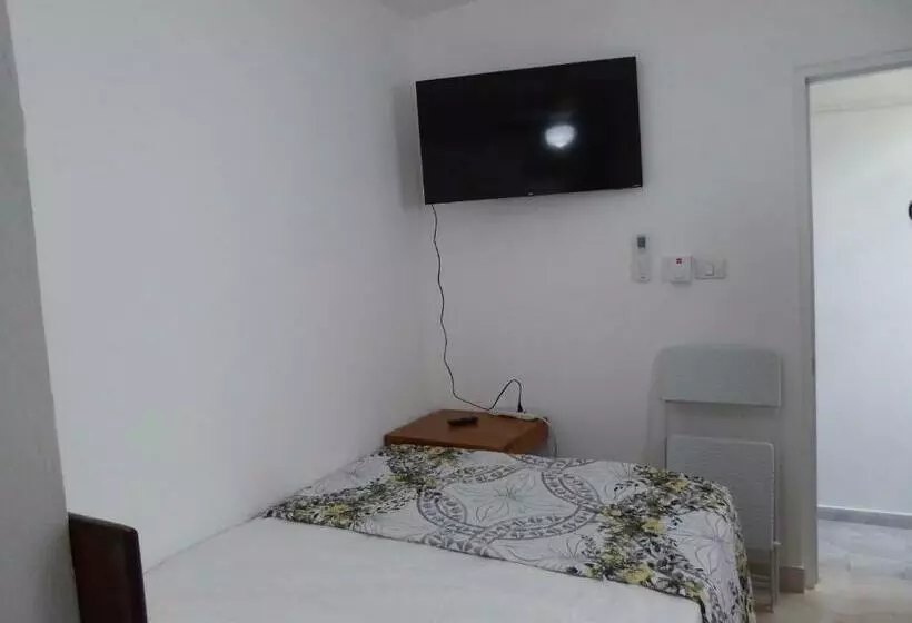 ベッドアンドブレックファースト Cozy Studios Private Entrance  Hs Internet Ac Hot Water Backup Generator Near The Beach