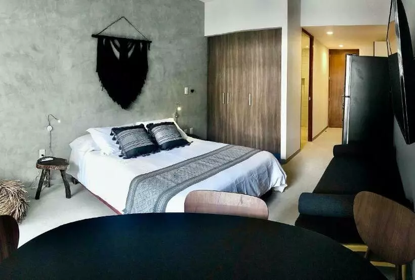 Brand New Studio 38th Street