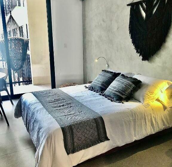 Brand New Studio 38th Street