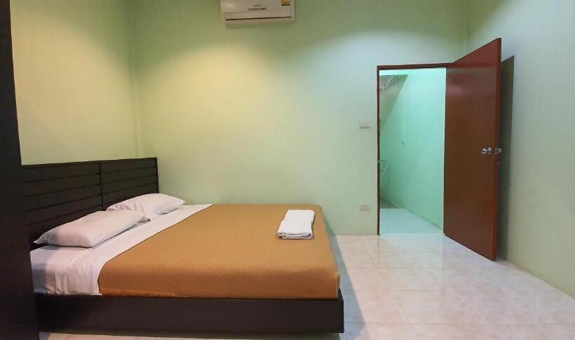 Hotel Chalong Stay Well By Palai Seafood