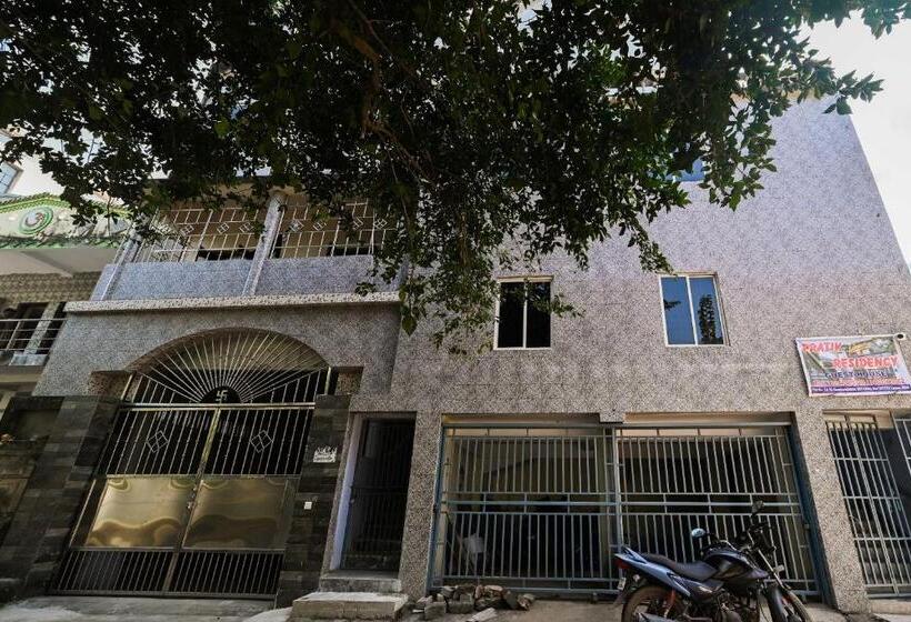 هتل Oyo 85156 Prateek A1 Residency