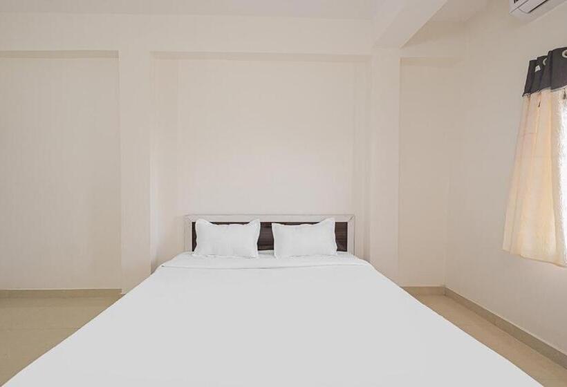 هتل Oyo 85156 Prateek A1 Residency