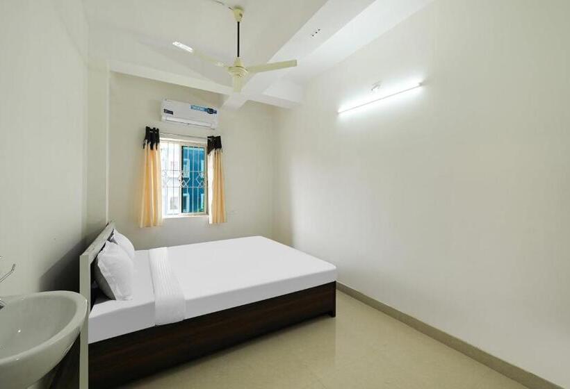 هتل Oyo 85156 Prateek A1 Residency