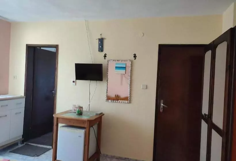 ペンション къща за гости василеви синеморец   Guest House Vasilevi Sinemorets