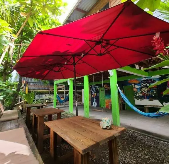 پانسیون The Bocas Corner