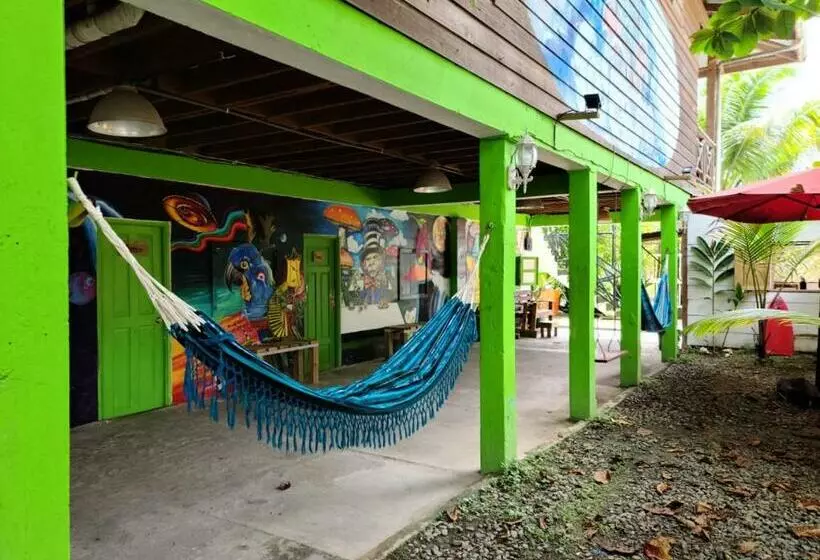 پانسیون The Bocas Corner